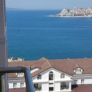 Luxury Seafront Appartamento Sarandë