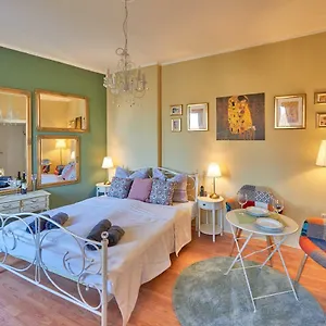  Appartamento Old Romantic With Free Private Parking